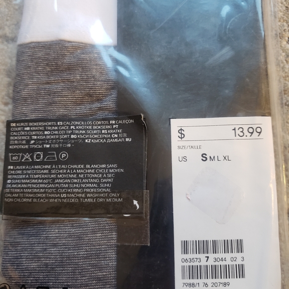 2 × H&M men's boxer shorts trunks. Small. Striped/grey. - Picture 3 of 3